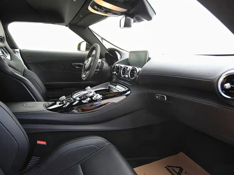 Mercedes-Benz AMG GT — миниатюра 10