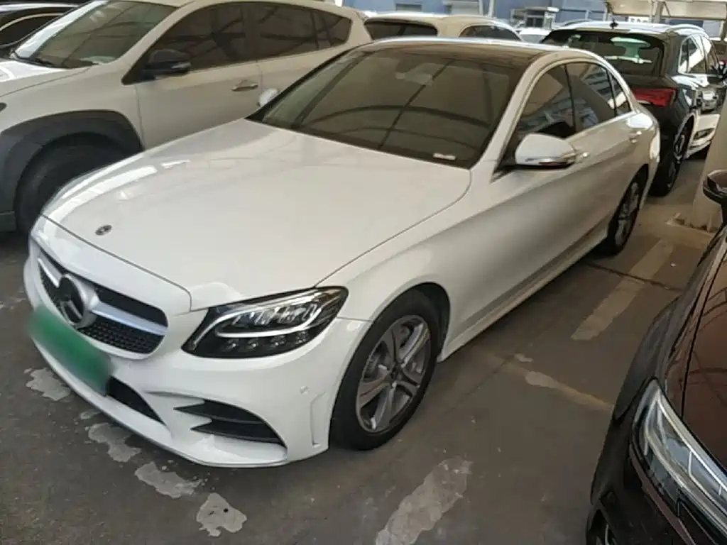 Mercedes-Benz C-Class — миниатюра 2