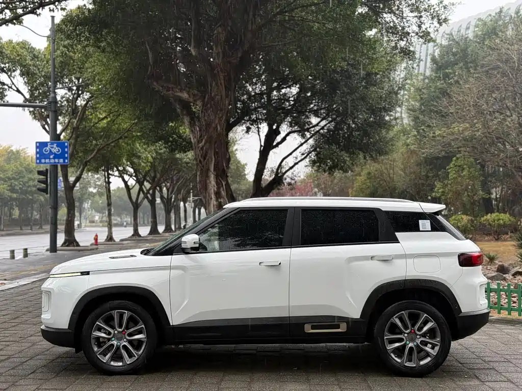 GEELY AUTOMOBILE GEELY ICON