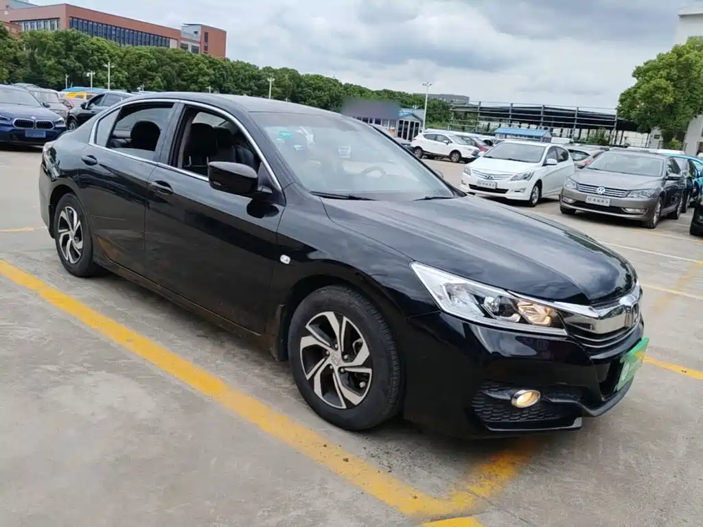 Honda Accord — миниатюра 4
