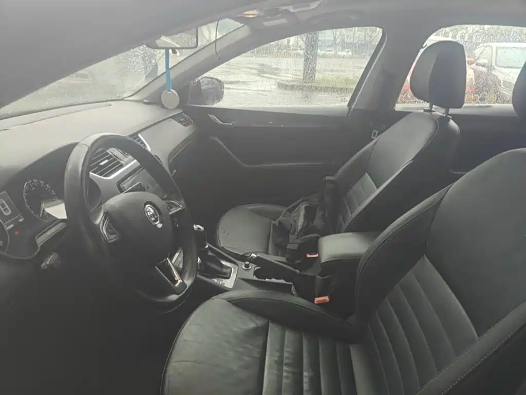 Skoda Octavia — миниатюра 15