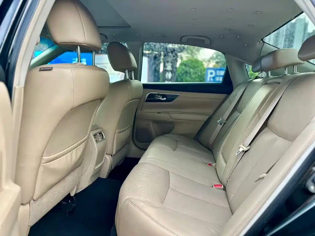Nissan Teana — миниатюра 8