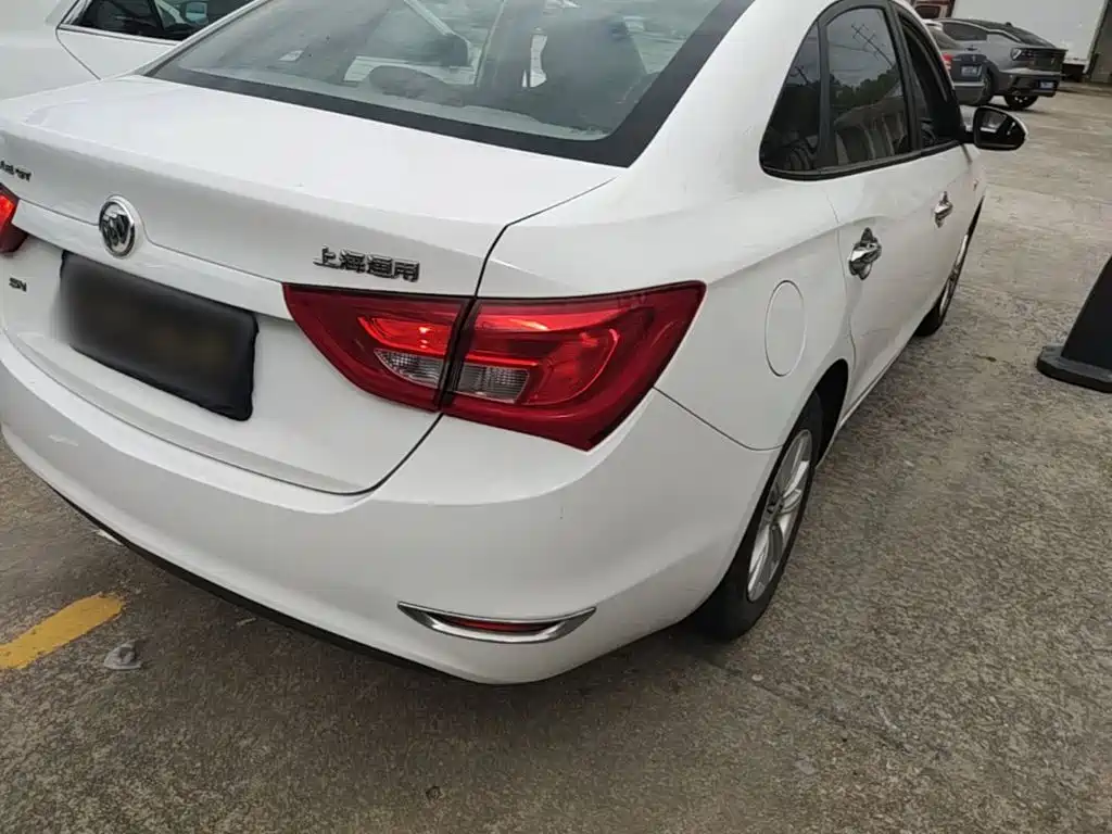 Buick Excelle — миниатюра 8