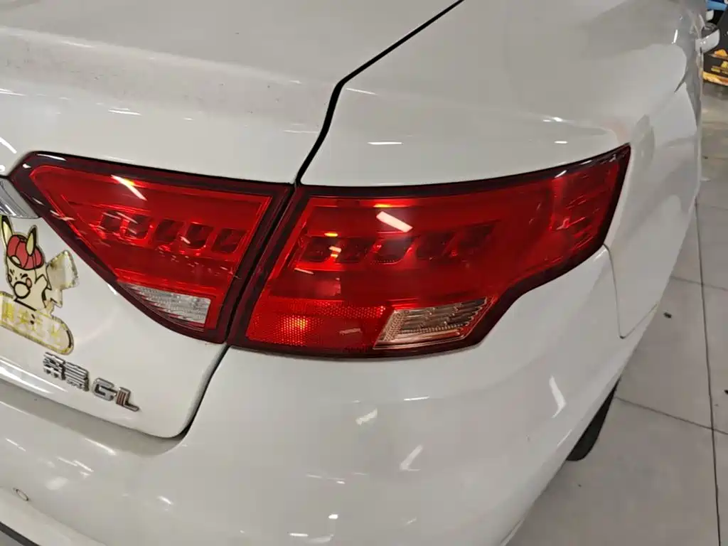 Geely Emgrand GL — миниатюра 8