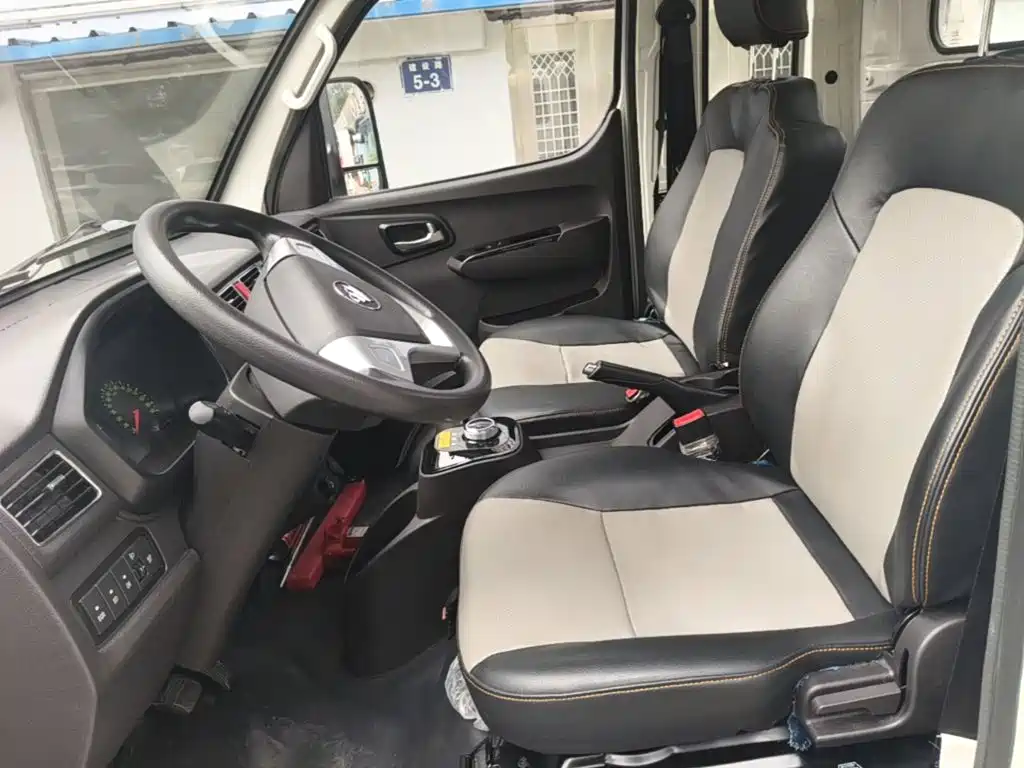 Foton Xiangling M New Energy — миниатюра 15