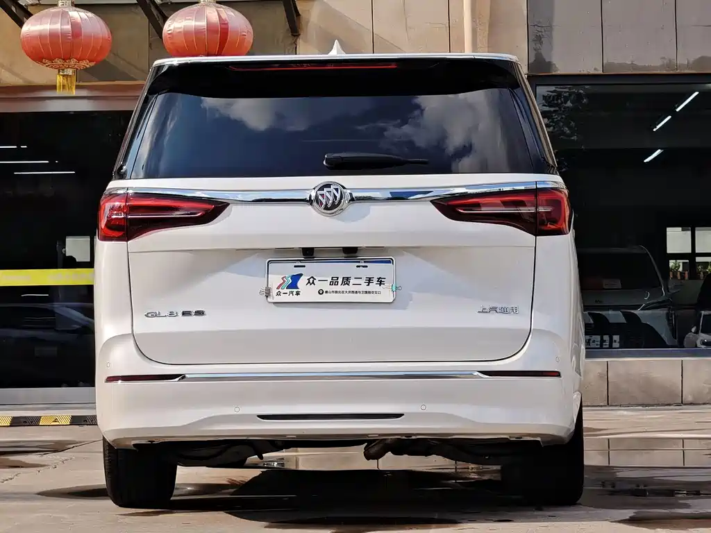 Buick GL8 — миниатюра 5