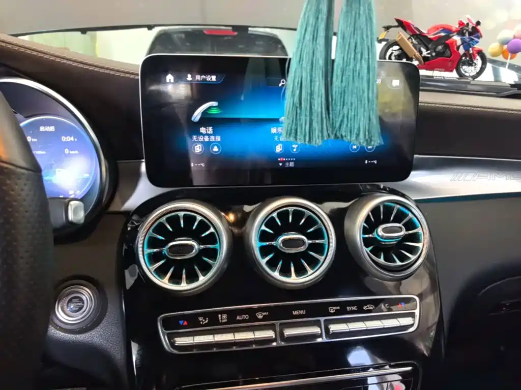 Mercedes-Benz GLC — миниатюра 13