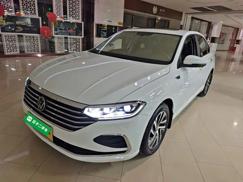 Volkswagen Lavida — миниатюра 2