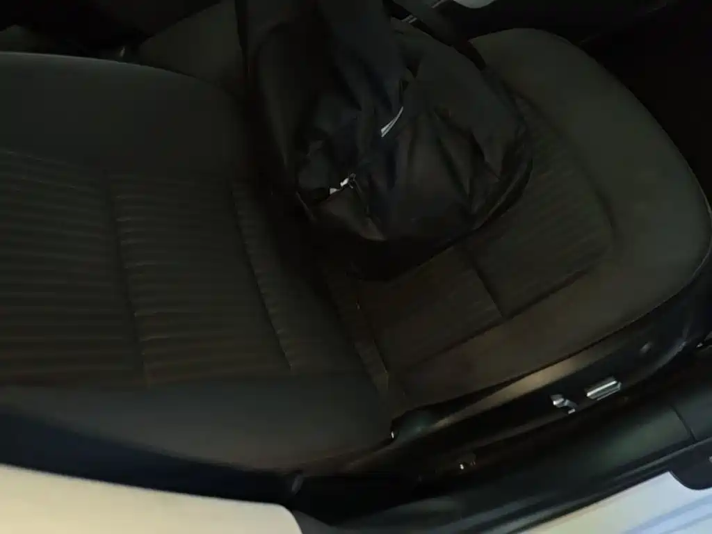 Audi A4L — миниатюра 25