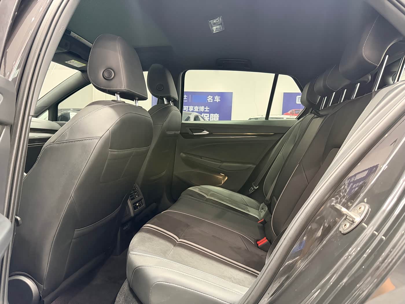 Volkswagen Golf 1.4 л 2022 г. Чёрный, пробег 46000 км