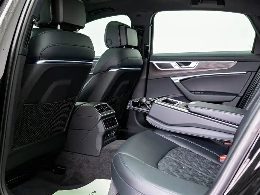 Audi A6L 2025 45 TFSI quattro