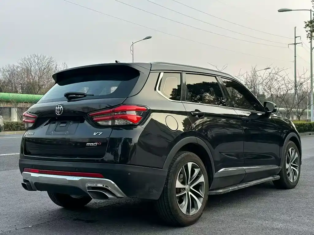 Zhonghua V7 — миниатюра 9