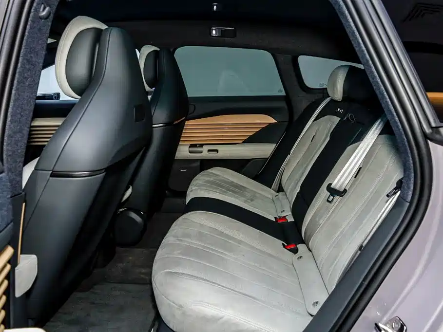 Ауди Ауди. Audi E5 Sportback — миниатюра 10