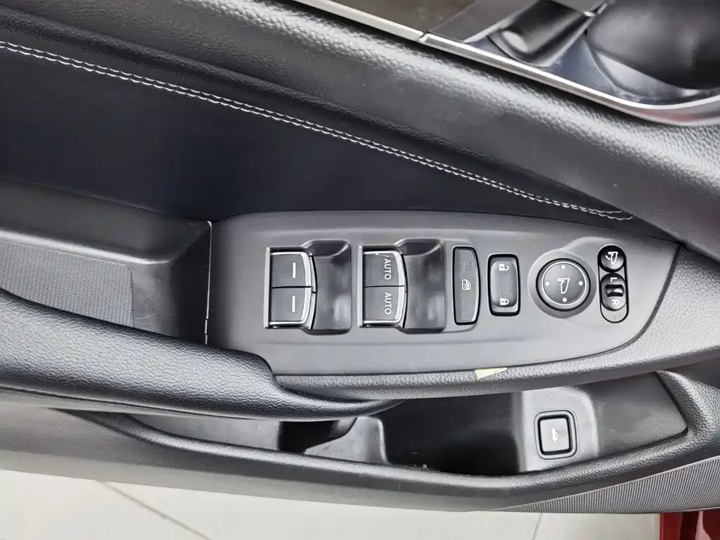 Honda Accord — миниатюра 9