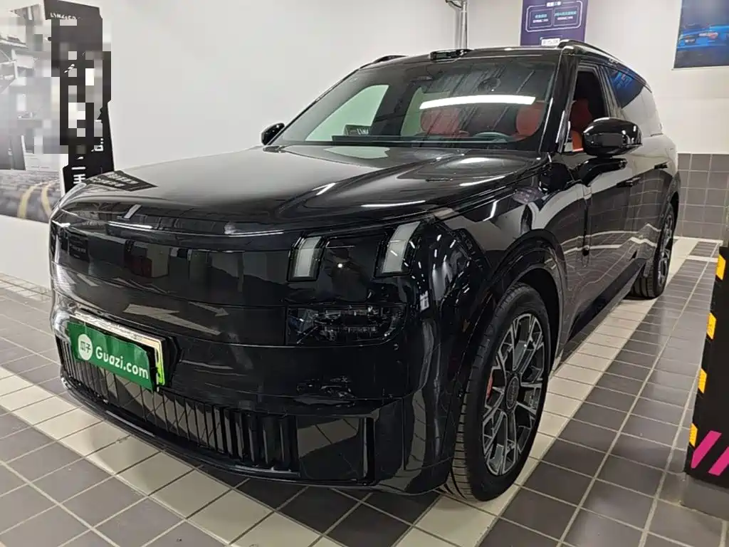 Lynk & Co 900 — миниатюра 2