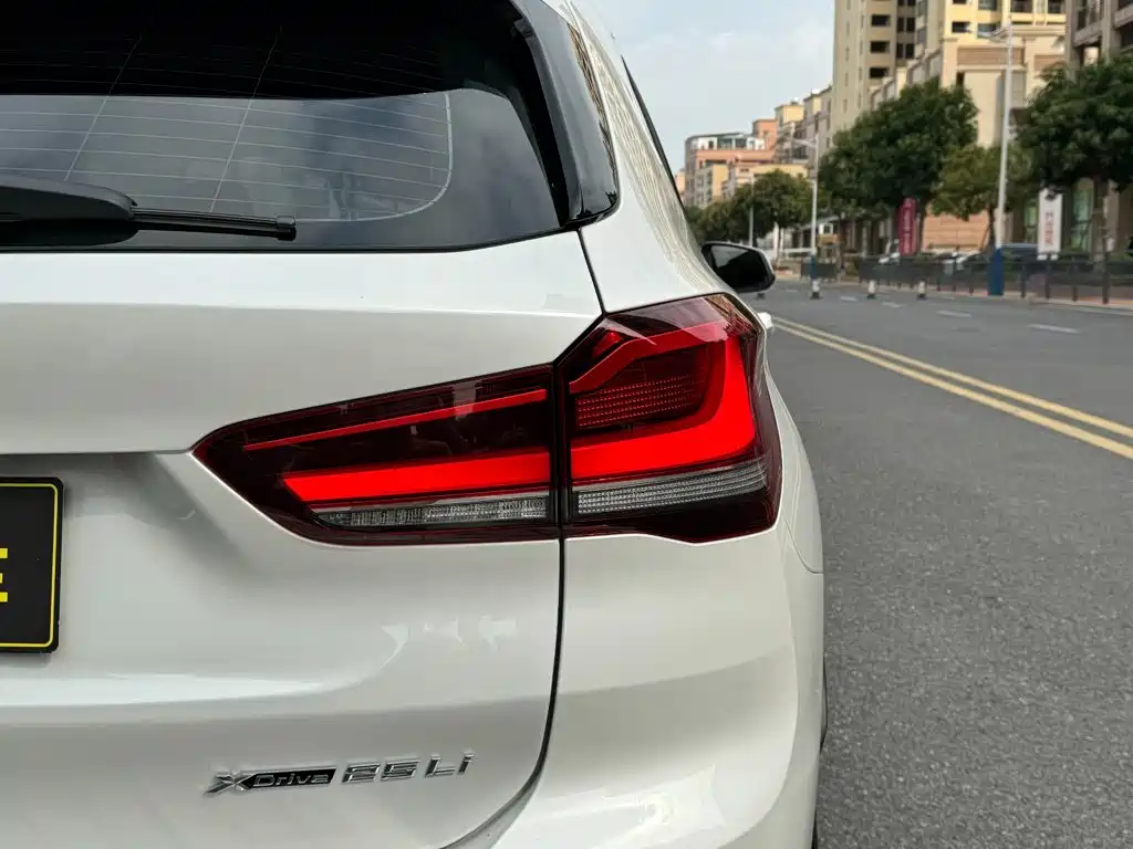 BMW X1 — миниатюра 15