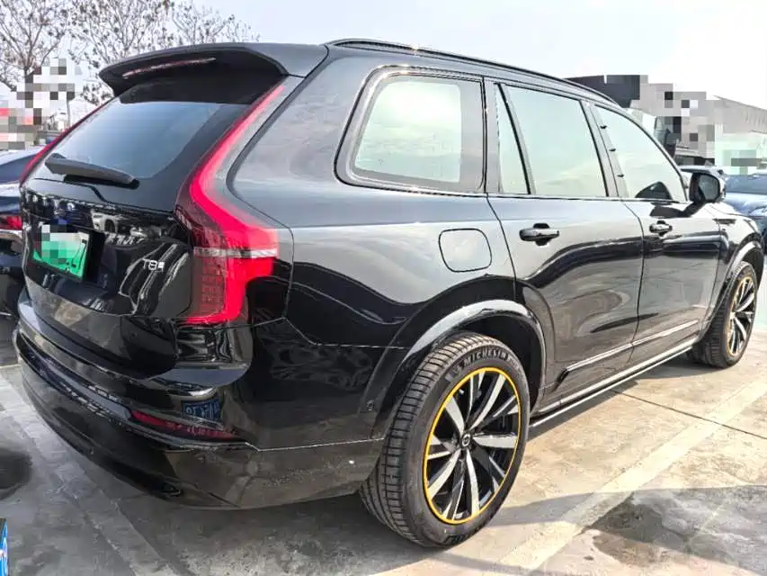 VOLVO XC90 PLUG IN HYBRID