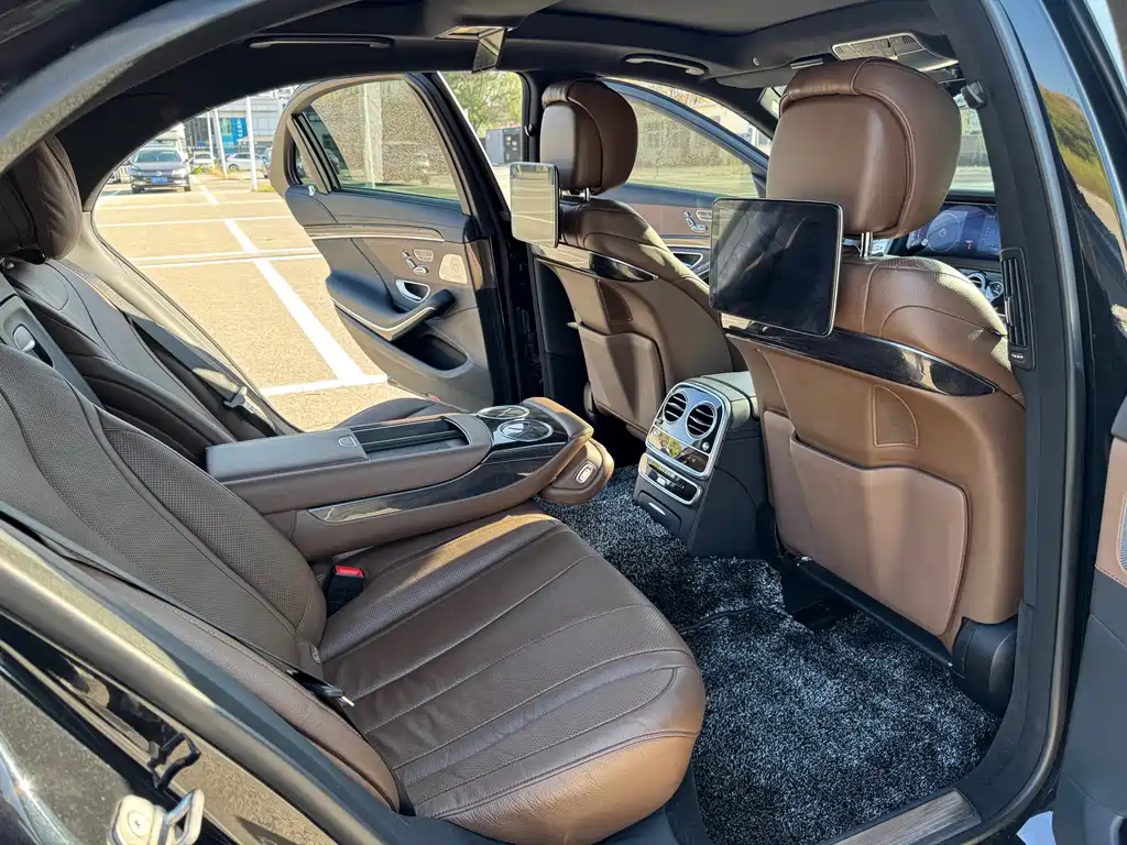 Mercedes-Benz S-Class — миниатюра 16