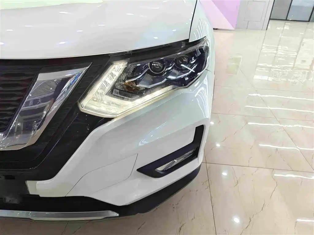 Nissan X-Trail — миниатюра 11
