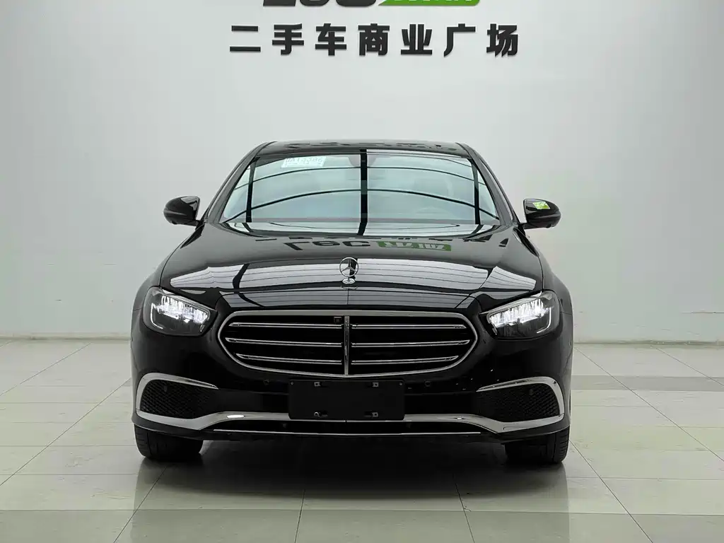 Mercedes-Benz E-Class 2023 — фото 2