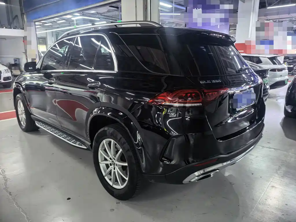 Mercedes-Benz GLE (Import) — миниатюра 12