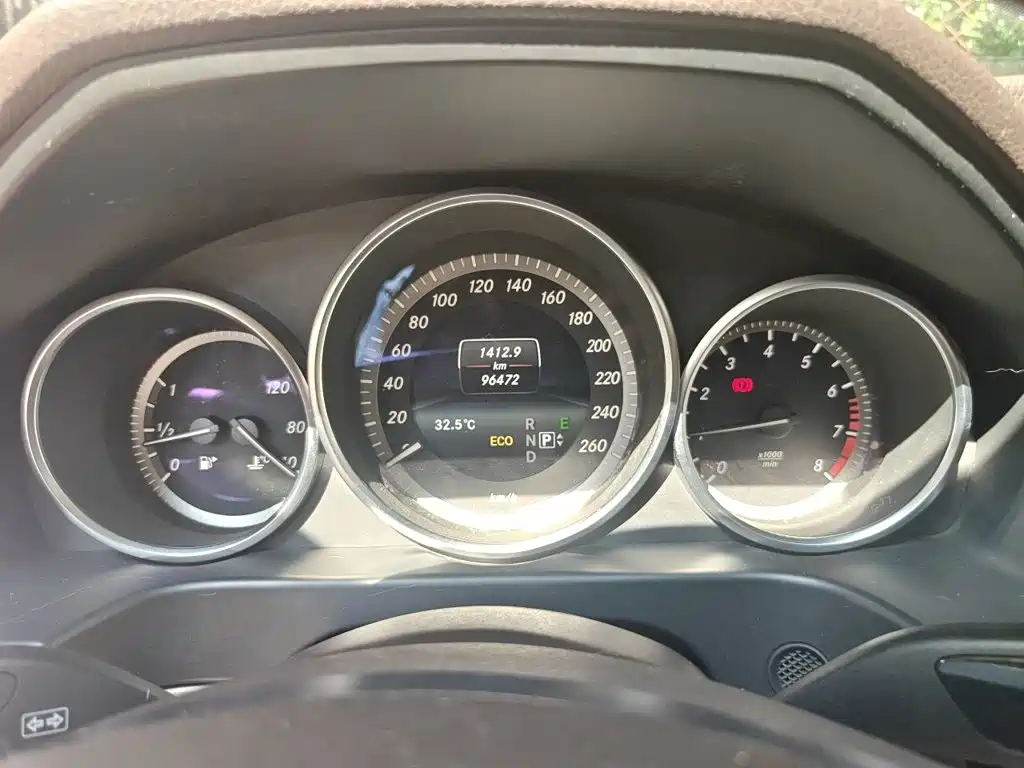 Mercedes-Benz E-Class — миниатюра 12