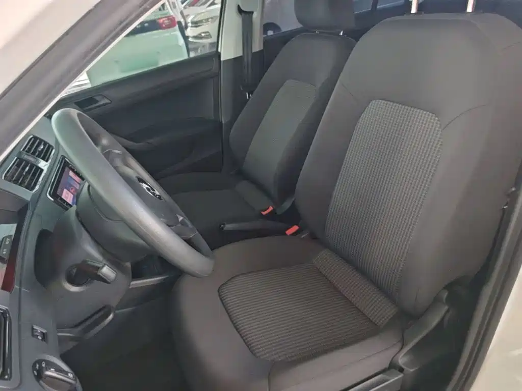 Volkswagen Santana — миниатюра 15
