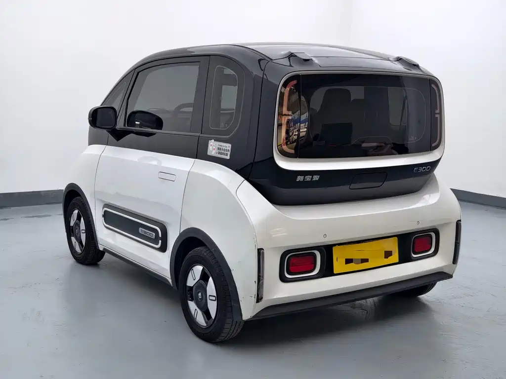 Baojun E300 — миниатюра 4
