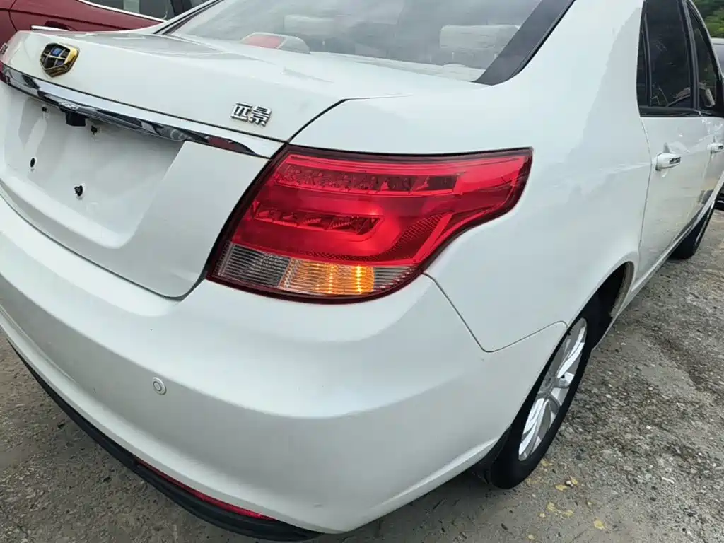 Geely Vision — миниатюра 8