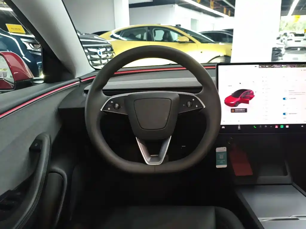 Tesla Model 3 — миниатюра 11
