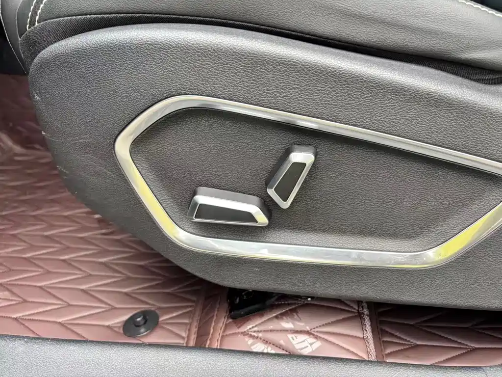 Geely Boyue — миниатюра 26