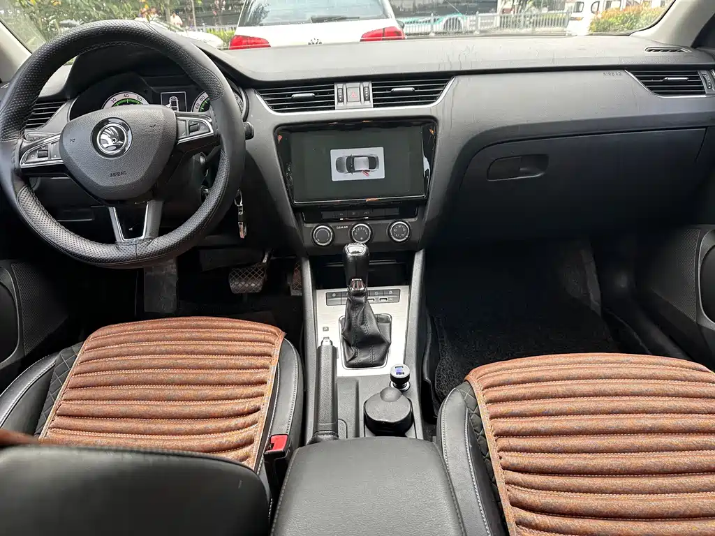 Skoda Octavia — миниатюра 11
