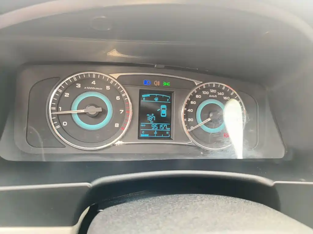 Geely Vision — миниатюра 12