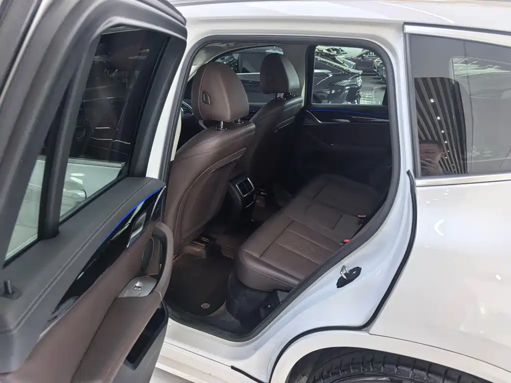 BMW X3 — миниатюра 6