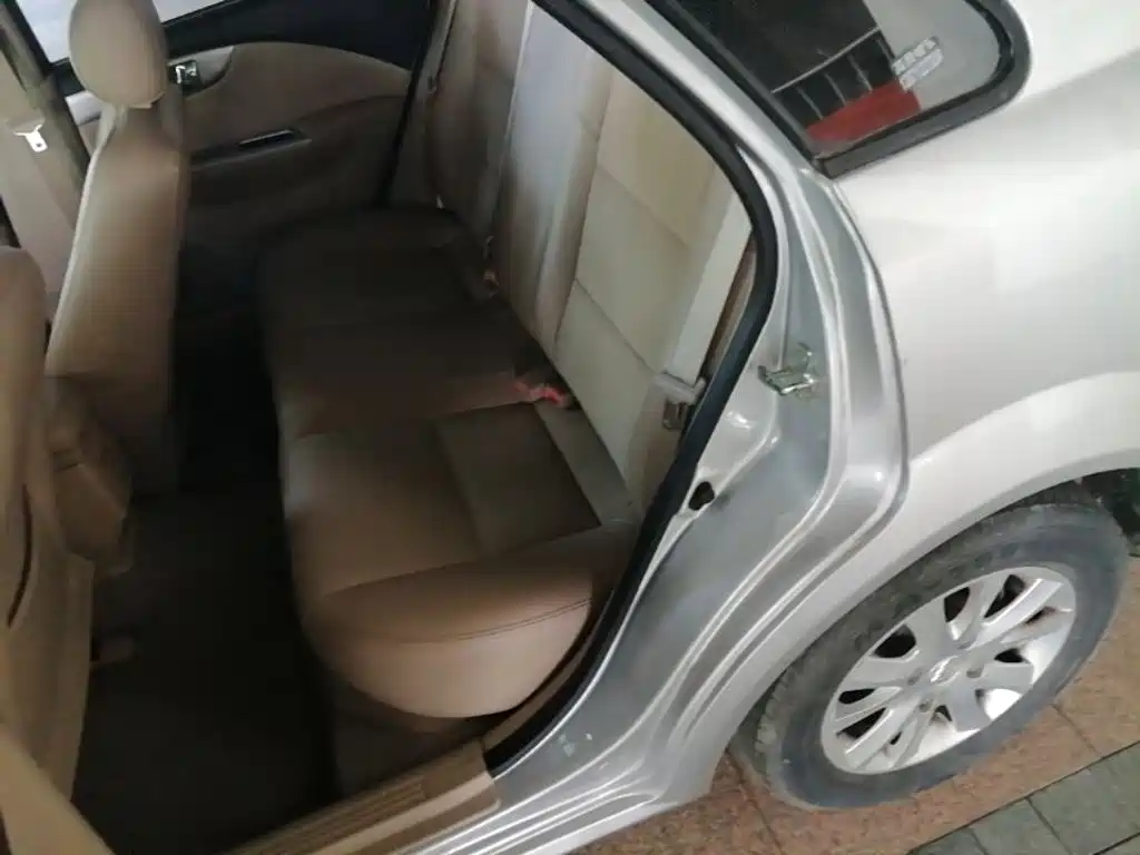 Buick Excelle — миниатюра 19