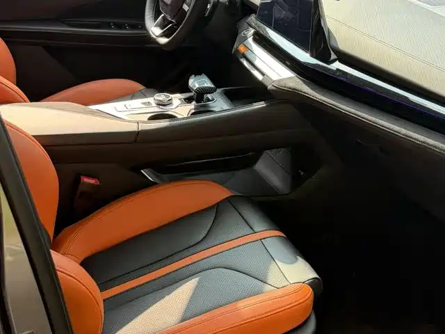Changan UNI-V — миниатюра 7