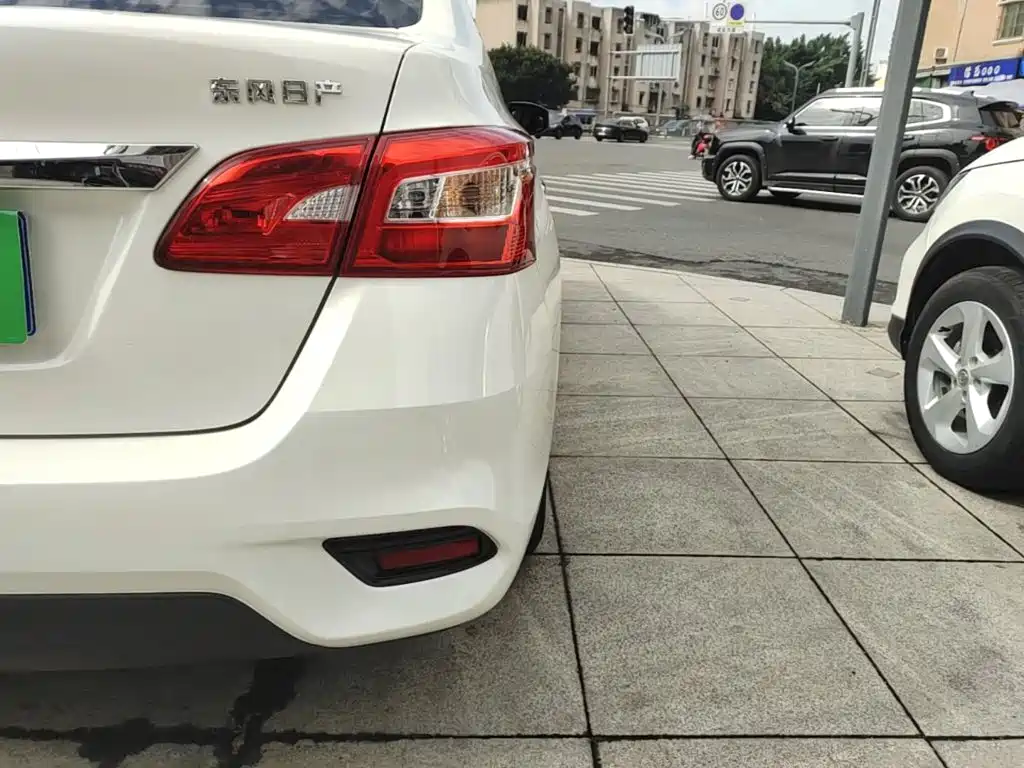 Nissan Sylphy — миниатюра 8