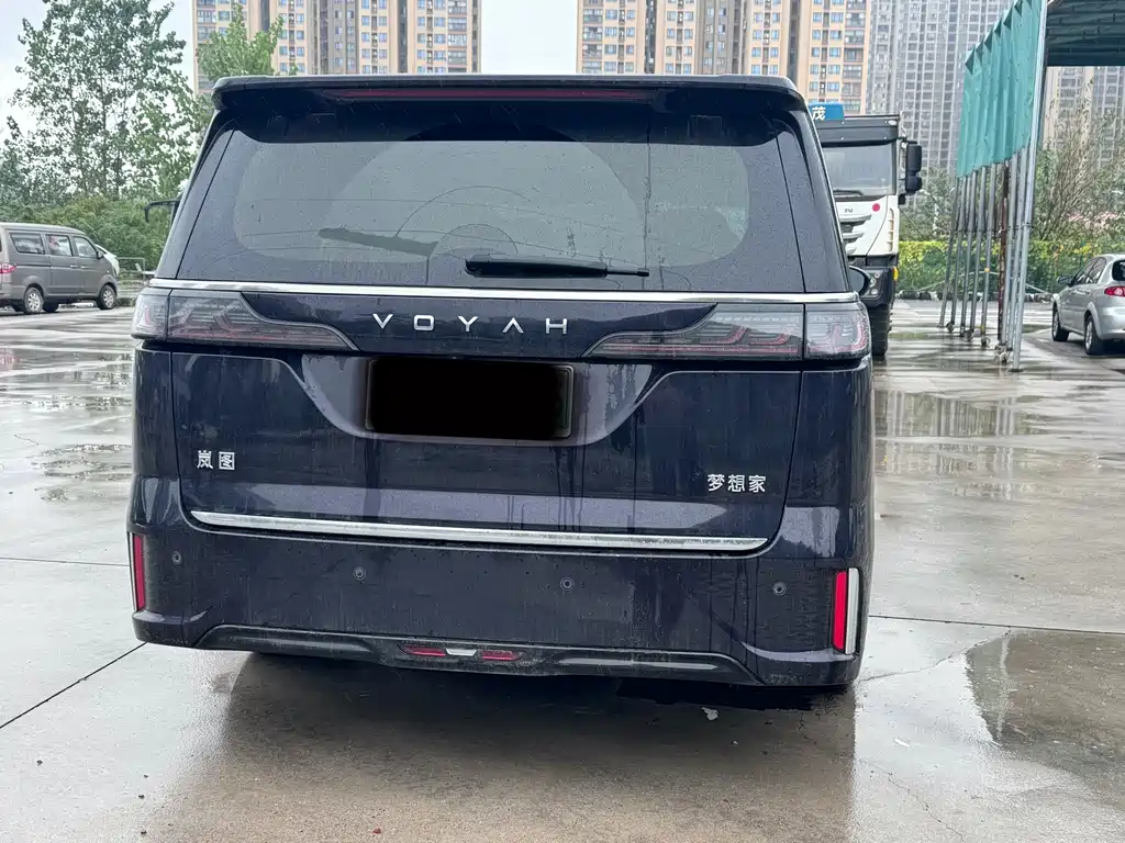VOYAH Dreamer — миниатюра 4
