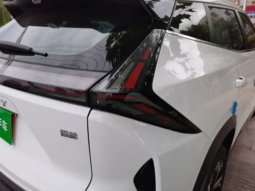 Geely Boyue — миниатюра 8
