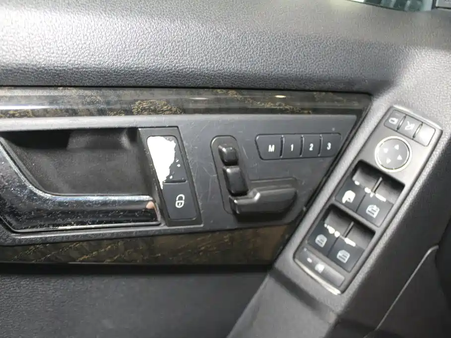 Mercedes-Benz GLK-Class (Import) — миниатюра 14