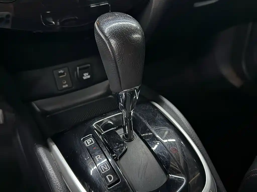 Nissan Qashqai — миниатюра 14