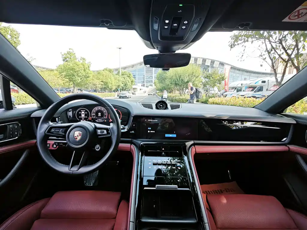 Porsche Panamera — миниатюра 8