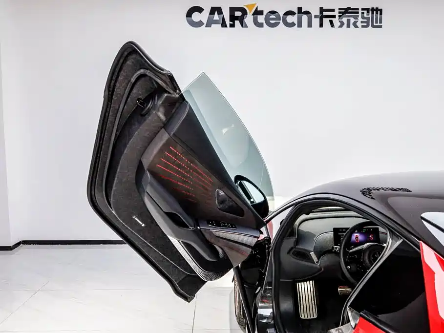 Yangwang Yangwang U9 — миниатюра 8