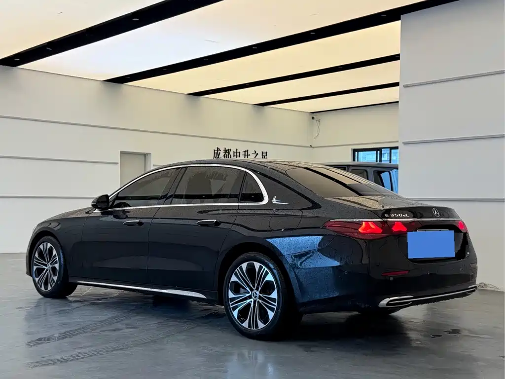 Mercedes-Benz E-Class New Energy — миниатюра 6