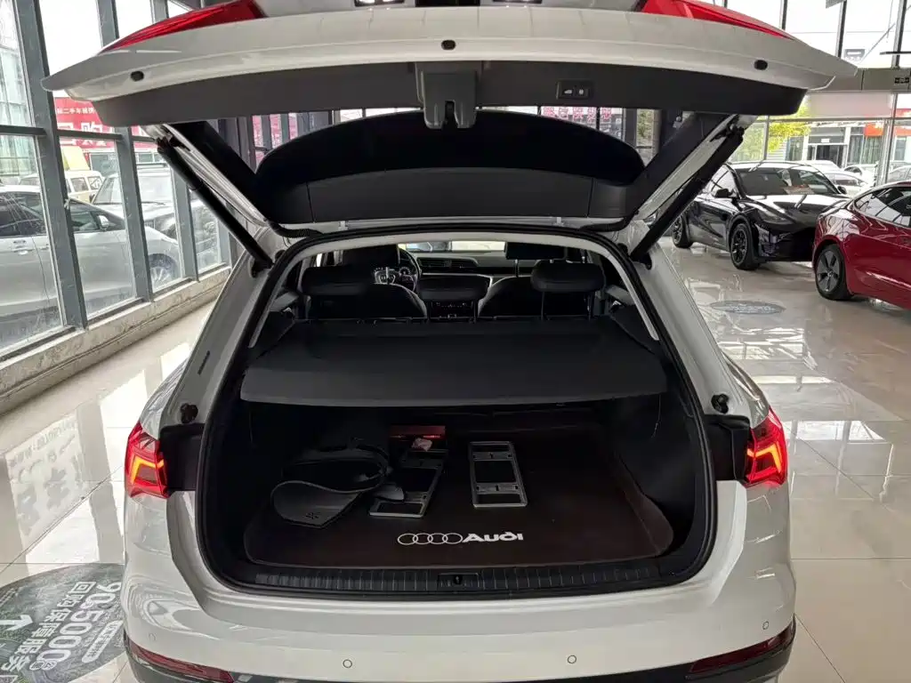 Audi Q3 — миниатюра 19