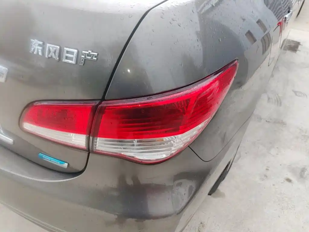 Nissan Sylphy 2012 1.6XE MT Comfort