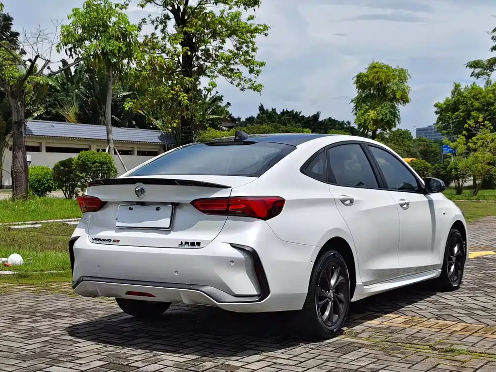 Buick Verano — миниатюра 8