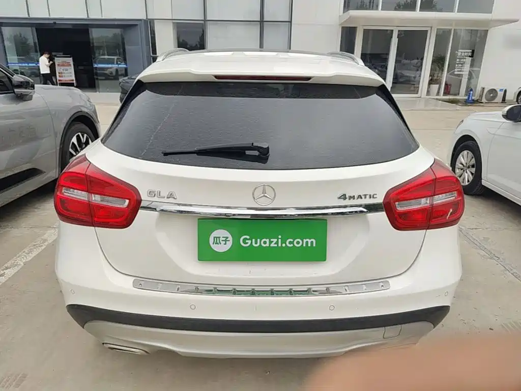Mercedes-Benz GLA — миниатюра 6
