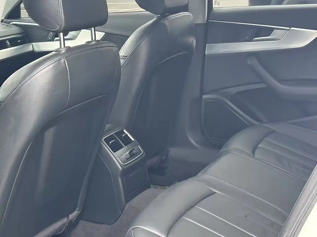 Audi A4L — миниатюра 6