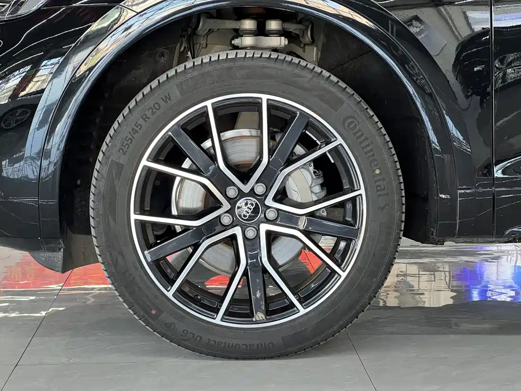 Audi Q5L — миниатюра 10